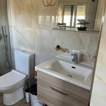 Adriatic View Penthouse דירה דורס